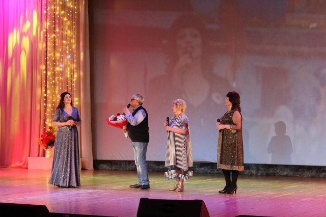 В Грязях прошёл юбилейный концерт Любови Кирилиной